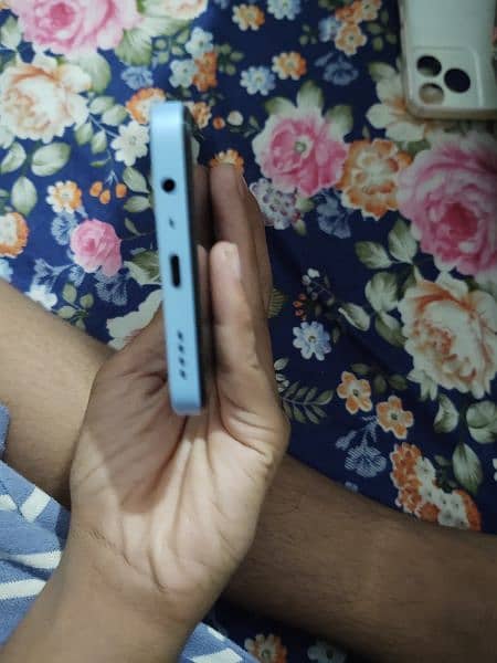 Realme note 50 PTA approved  with box and charger 4/128 1