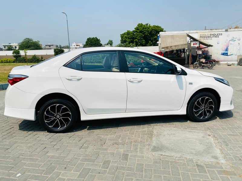 Toyota Corolla Altis 1.6 2023 5