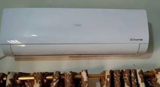 Haier 1 ton DC inverter lush condition heat and cooling