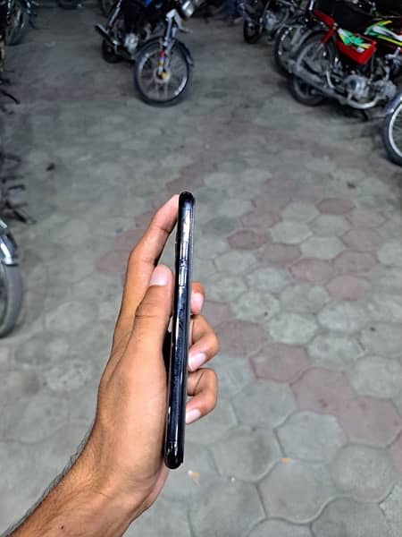 iPhone 11 Pro 256gb 5