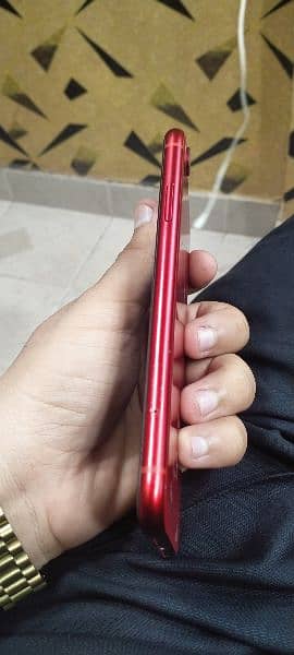 iphone XR JV 64 GB Red Colour 4