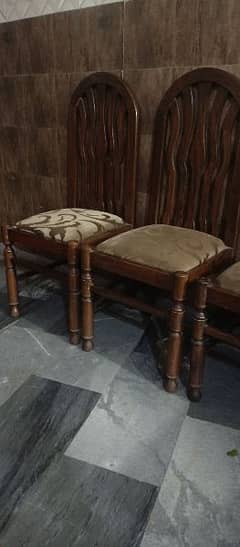 4 dining chairs orignal wood 100percent