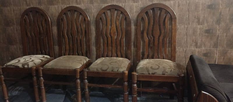 4 dining chairs orignal wood 100percent 3