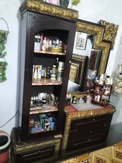 dressing table 0