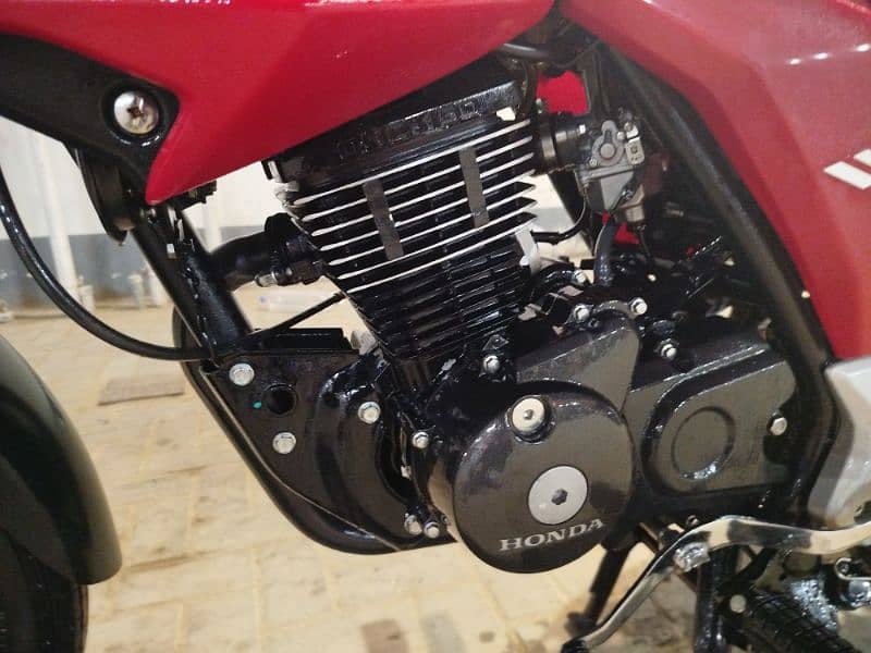 Honda CB 150F 23 Model Urgent Sale Cash Need low milage 8500 used 5