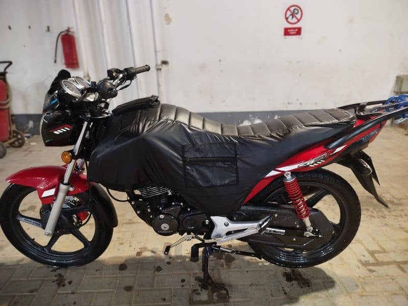 Honda CB 150F 23 Model Urgent Sale Cash Need low milage 8500 used 9