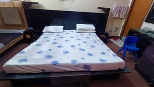 Used Bed Set with Dressing Table & Mirror | without mattress |