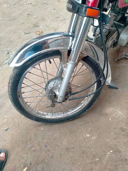 exchange possible with Honda 125 ,20ya 21model 5