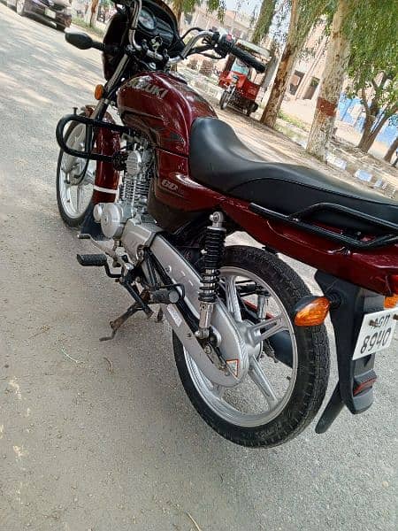 Suzuki gd110 6