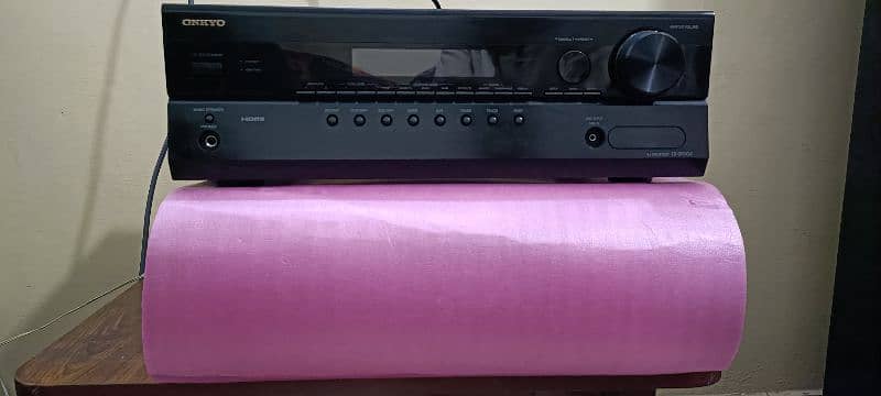 Onkyo Amplifier 0