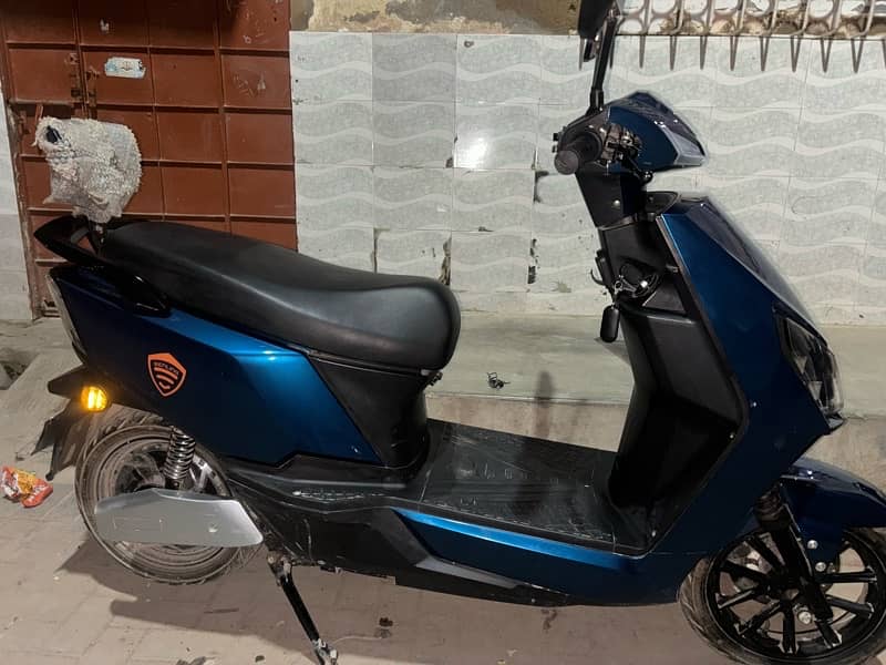 benling electric Scooty 1