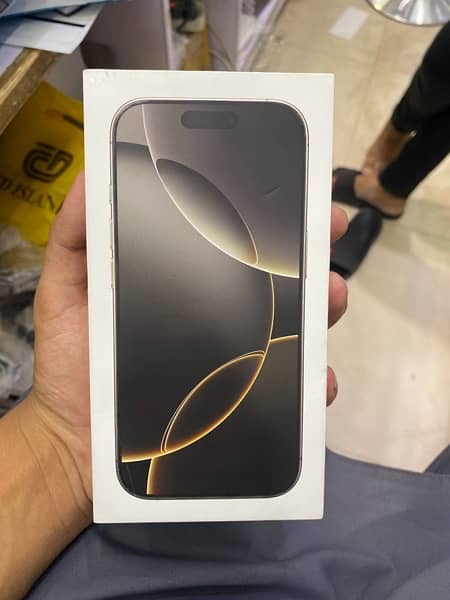 iphone 16 pro 128gb natural titanium 0