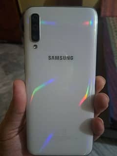 Samsung A50 4/128 0