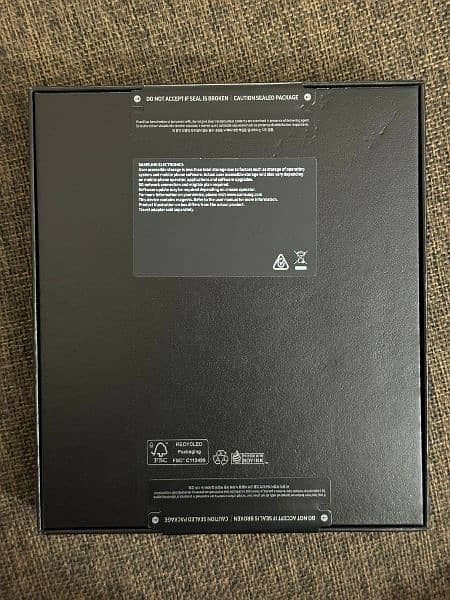 Samsung Z Fold 6 5G (Non Active, Non PTA] 1