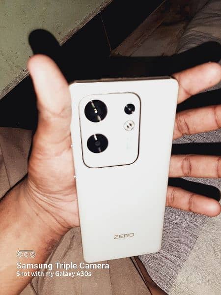 Infinix zero 30 4