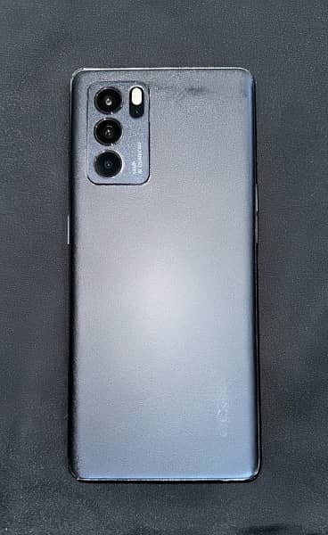 OPPO RENO 6 PRO 0