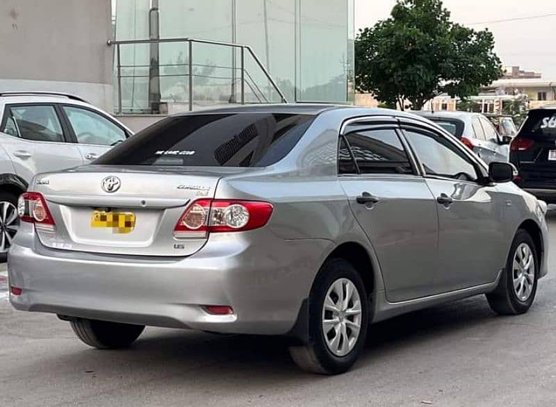 Toyota Corolla GLI 2012 4