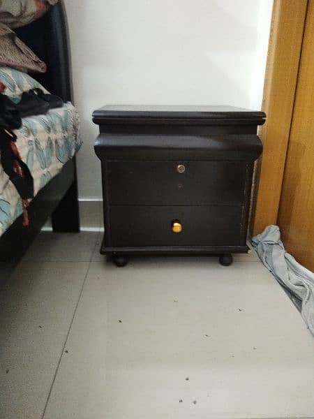 wooden bed for sale 0