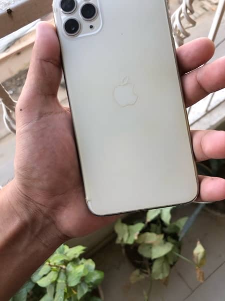 IPhone 11 Pro Max 256gb (PTA APPROVED) 2