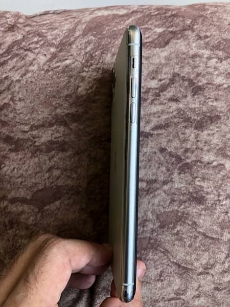 IPhone 11 Pro Max 256gb (PTA APPROVED) 5