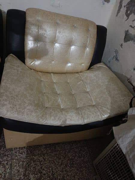 10/10 sofa set for sale 7