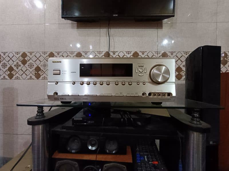 Onkyo Amplifier 8