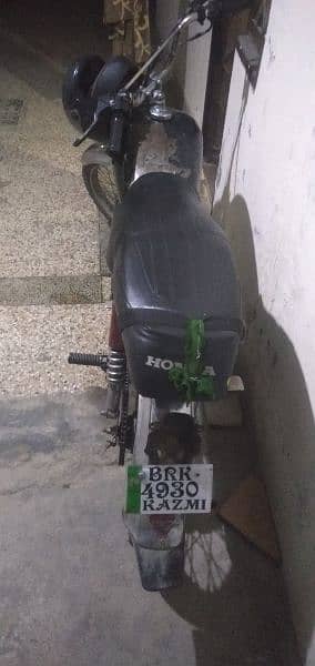 2008 model BM 70 enjan full okay body wise work hai Tyre new hai 1