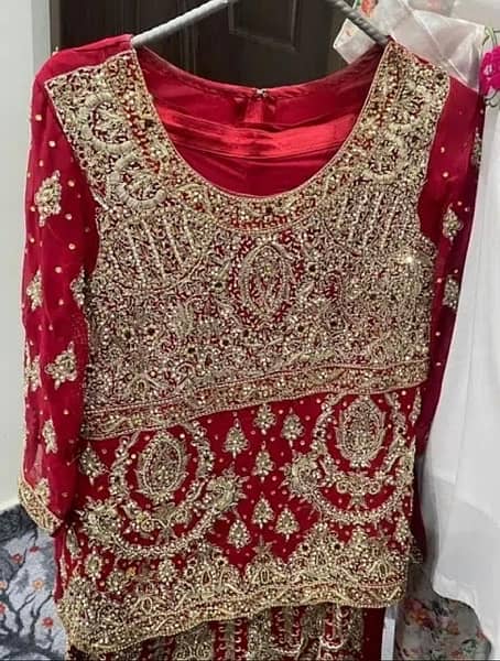 selling my sister’s lehnga 0