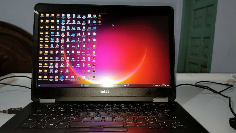 Dell e5470 i5 6th gen hq processor with 2gb graphics card 4