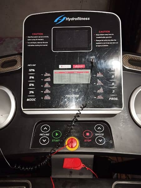 treadmill HF C10 motorized 2.5 HP 4