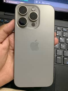 Iphone 15 pro Natural Titanium