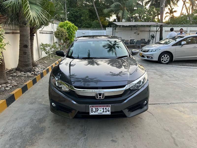 Honda Civic 2017 Vti Oriel Prosmatec NAV 36000km Original Brand New 7