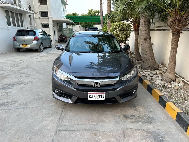 Honda Civic 2017 Vti Oriel Prosmatec NAV 36000km Original Brand New 8