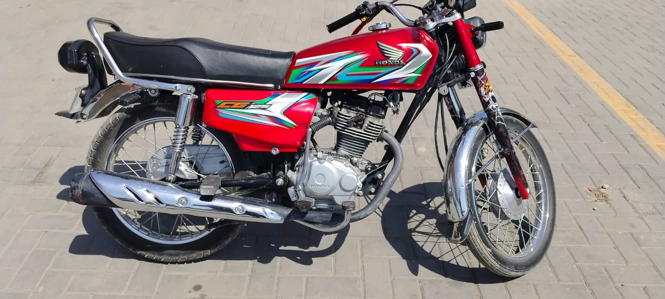 Honda CG 125 2023  /4+656+5+ 2