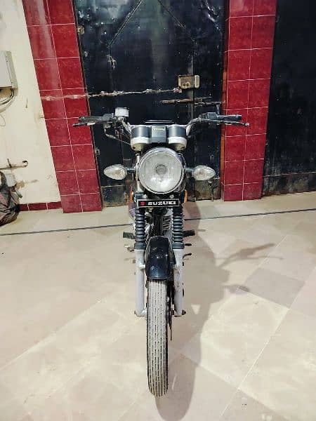 bikes Suzuki Gs 150 Se All ok condition 8