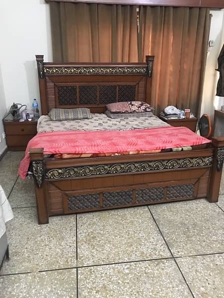 bed for sale good condition  with spring daimond matress 2