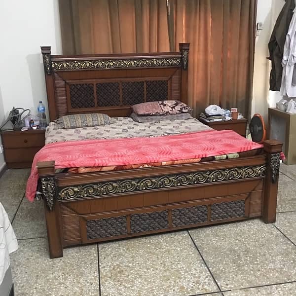 bed for sale good condition  with spring daimond matress 4