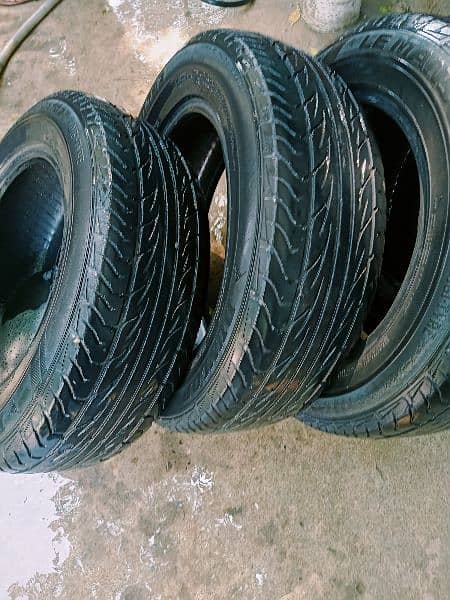 Used tyres 195*65*15 for urgent sale 1