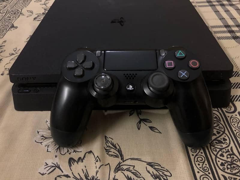 PS4 Slim 500 Gb with games 3