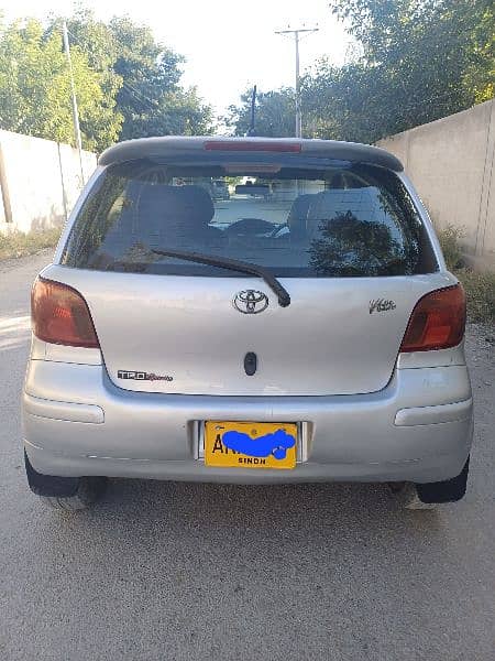 Toyota Vitz 2003 3