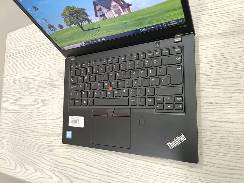 Lenovo Thinkpad T480s core i5 8th gen quadcore 14 inch 1080p ips 4