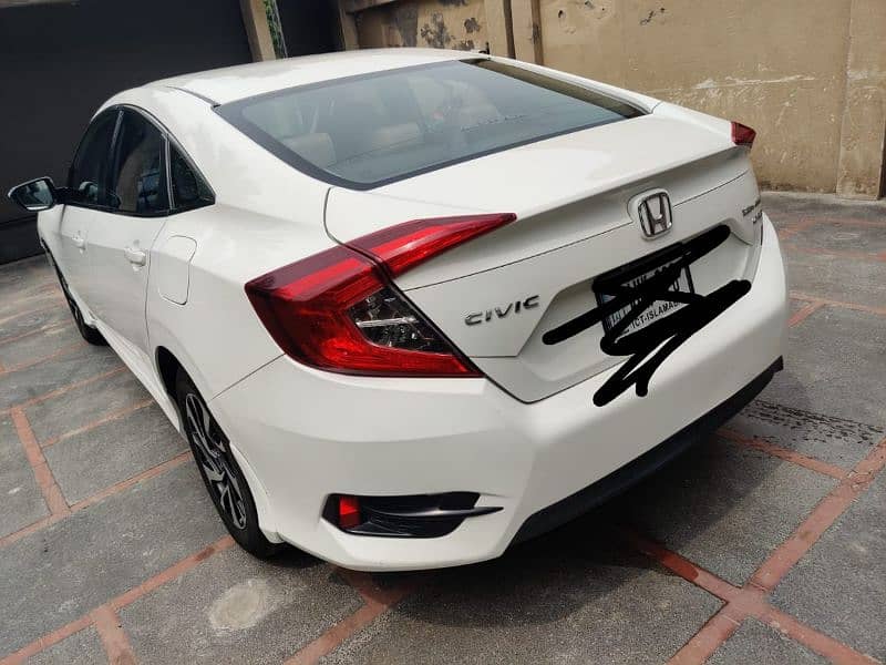 Honda Civic Oriel 2018 5