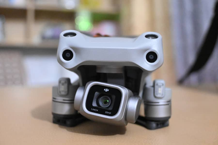 DJI Mavic air 2S fly more combo. 4