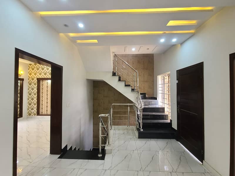 5 Marla Like A Brand New House For Rent Bahria Town Lahore Prime Location 2