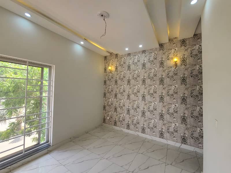 5 Marla Like A Brand New House For Rent Bahria Town Lahore Prime Location 6