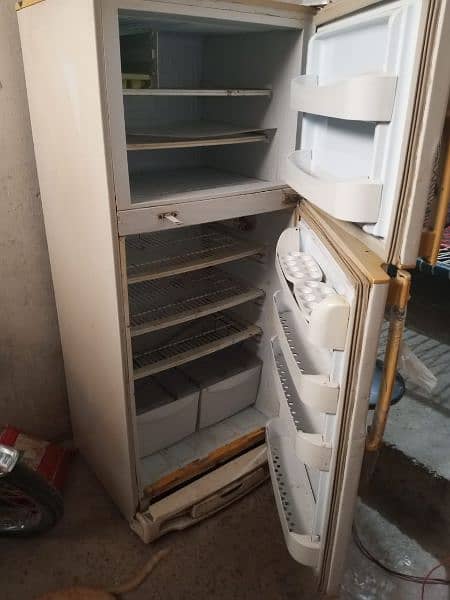 PEL Fridge for sale 0