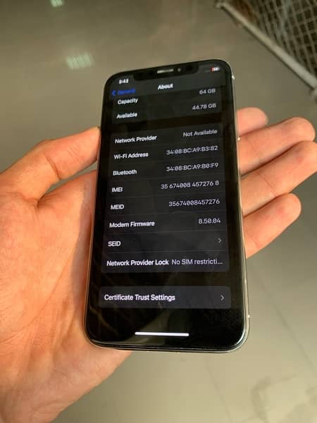 iPhone X 64GB Non PTA Factory Unlocked 8