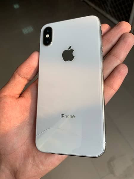 iPhone X 64GB Non PTA Factory Unlocked 12