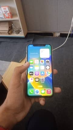 iPhone X