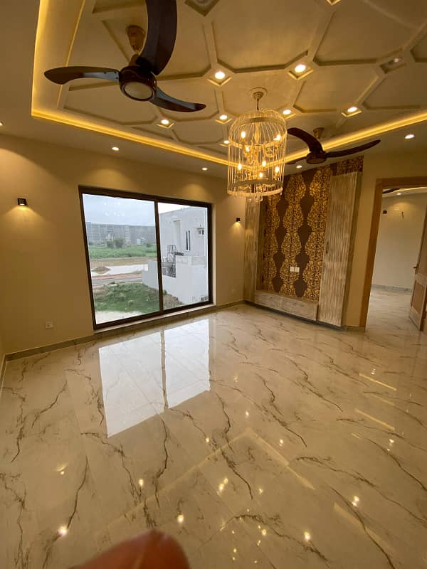 10 Marla Like brand New Upper Portion For Rent Bahria Town Lahore Prime Location 15